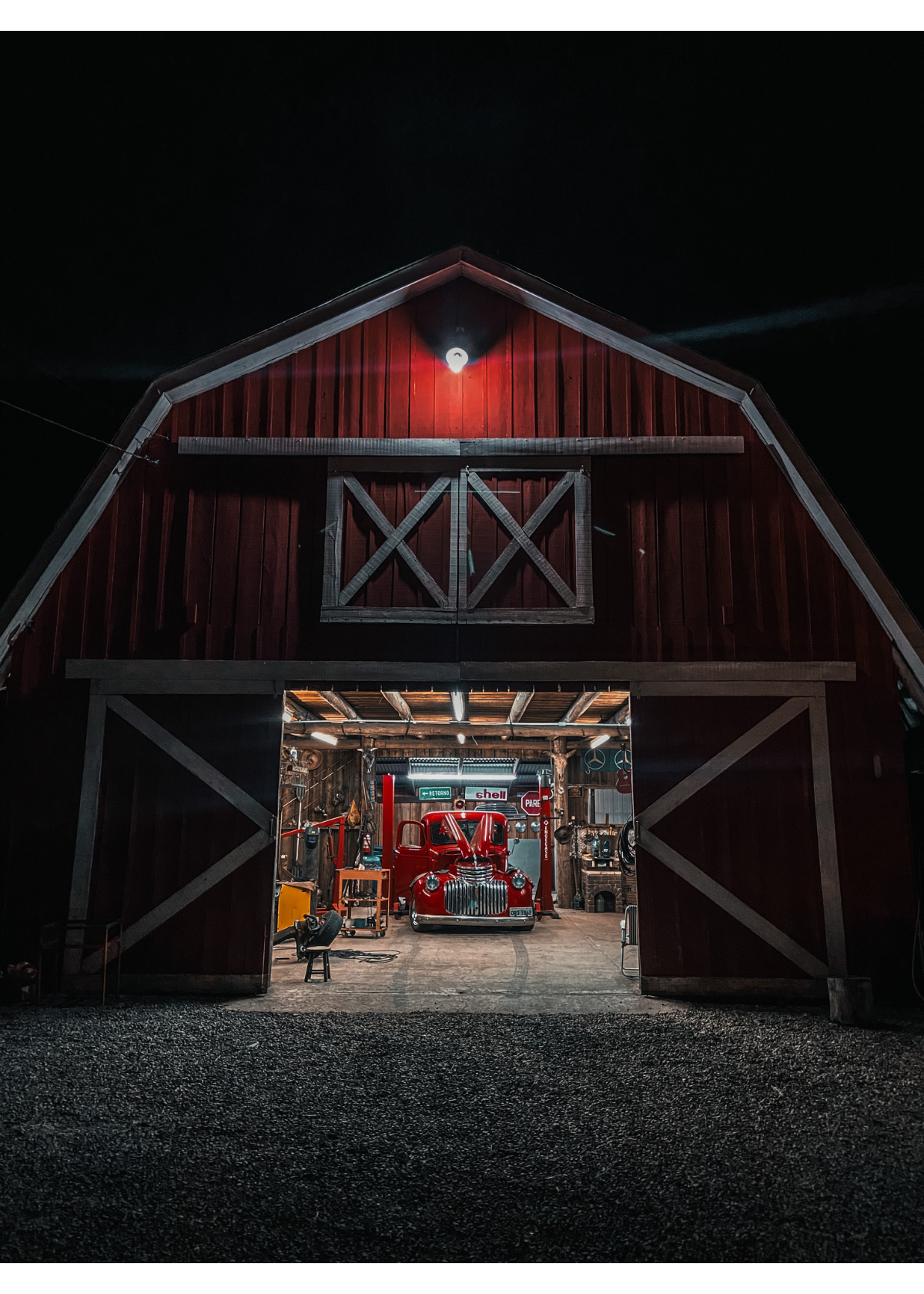 The 5 Best Outdoor Barn Lights to Brighten Up Your Space