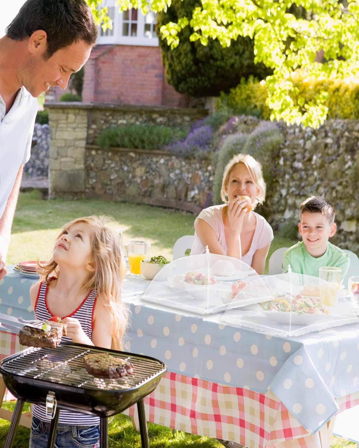 Premium Durable Mesh Tent Covers for Effortless Outdoor Food Serving