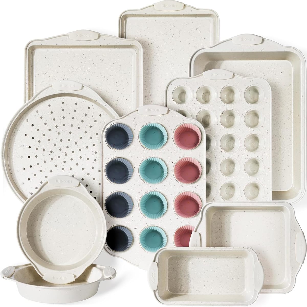 Discover How a Nesting Baking Pan Set Maximizes Your Kitchen Space